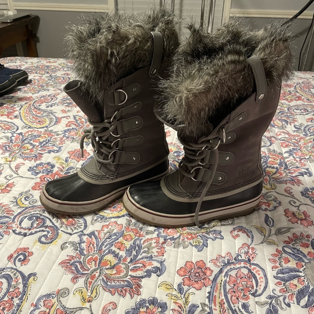 Sorel Joan of arctic boot